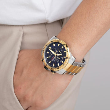 Ρολόι Festina F20562/2 χρονογράφος με ασημί-χρυσό ατσάλινο μπρασελέ, μπλε καντραν, μηχανισμό μπαταρίας quartz, στρογγυλό στεφάνι με διάμετρο 45mm και ένδειξη ημερομηνίας αδιάβροχο στις 10ΑΤΜ-100Μ.